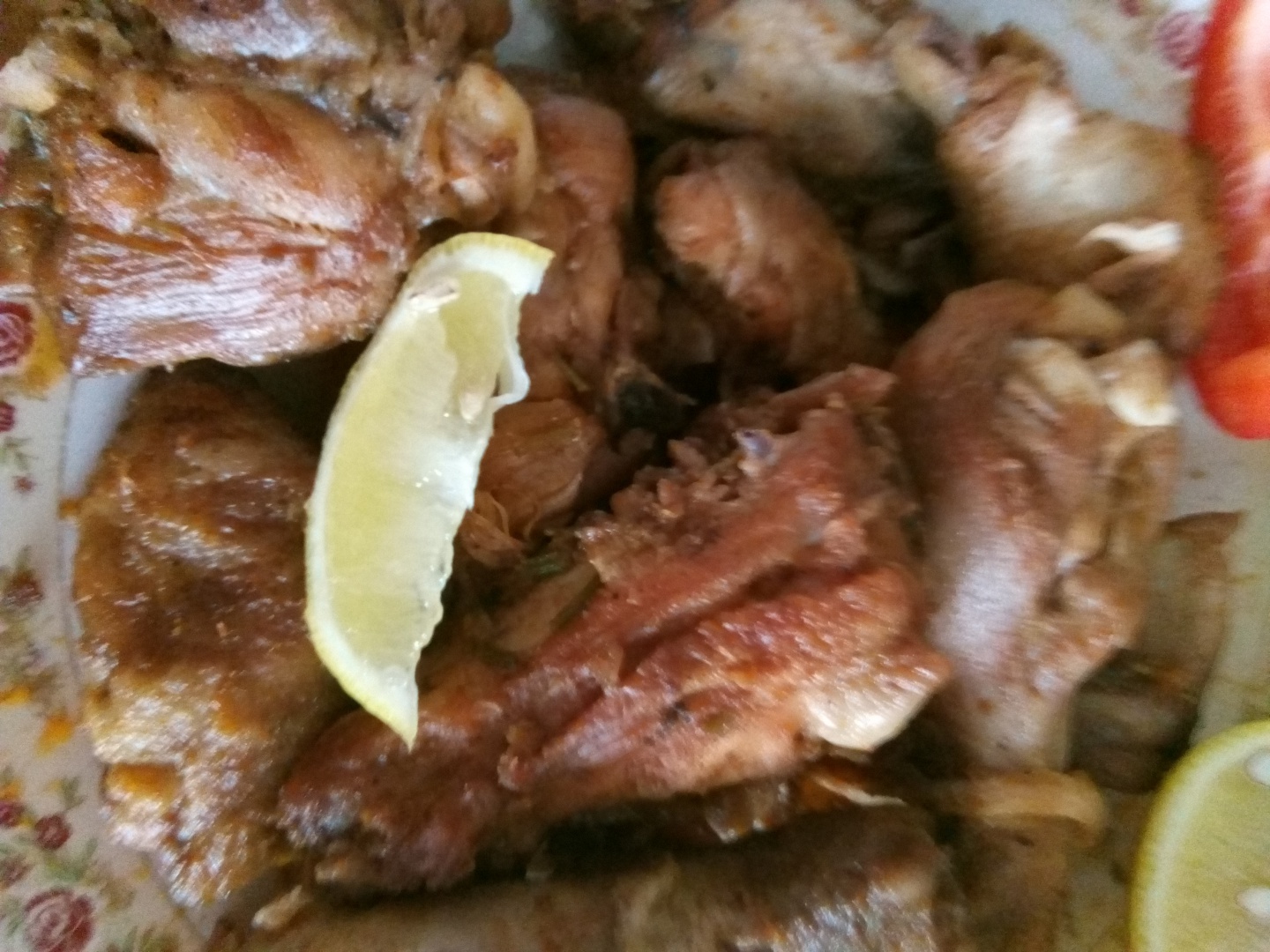 Pui cu lamaie la capac