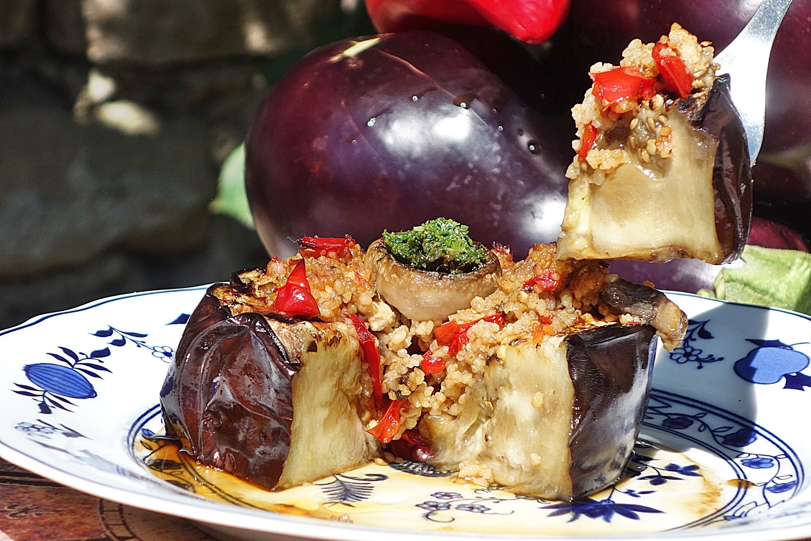 Rotite din vinete umplute