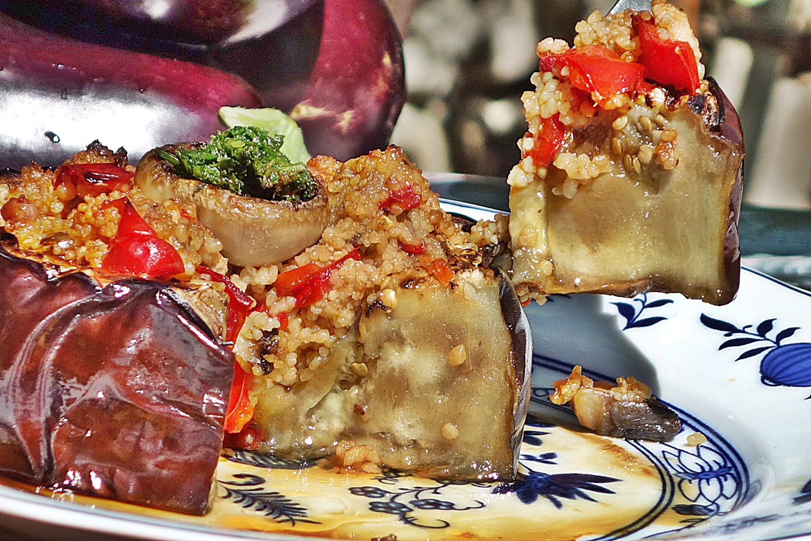 Rotite din vinete umplute