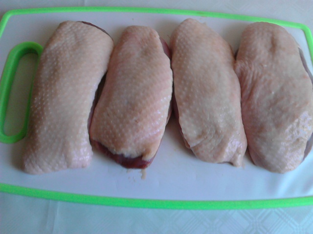 Piept de rata cu legume