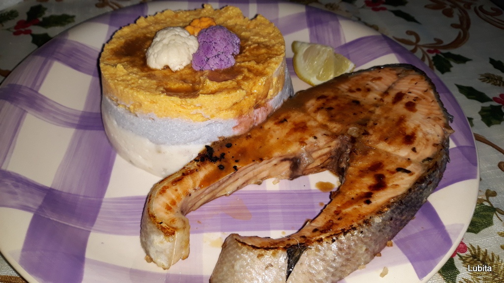 Somon cu piure de conopida