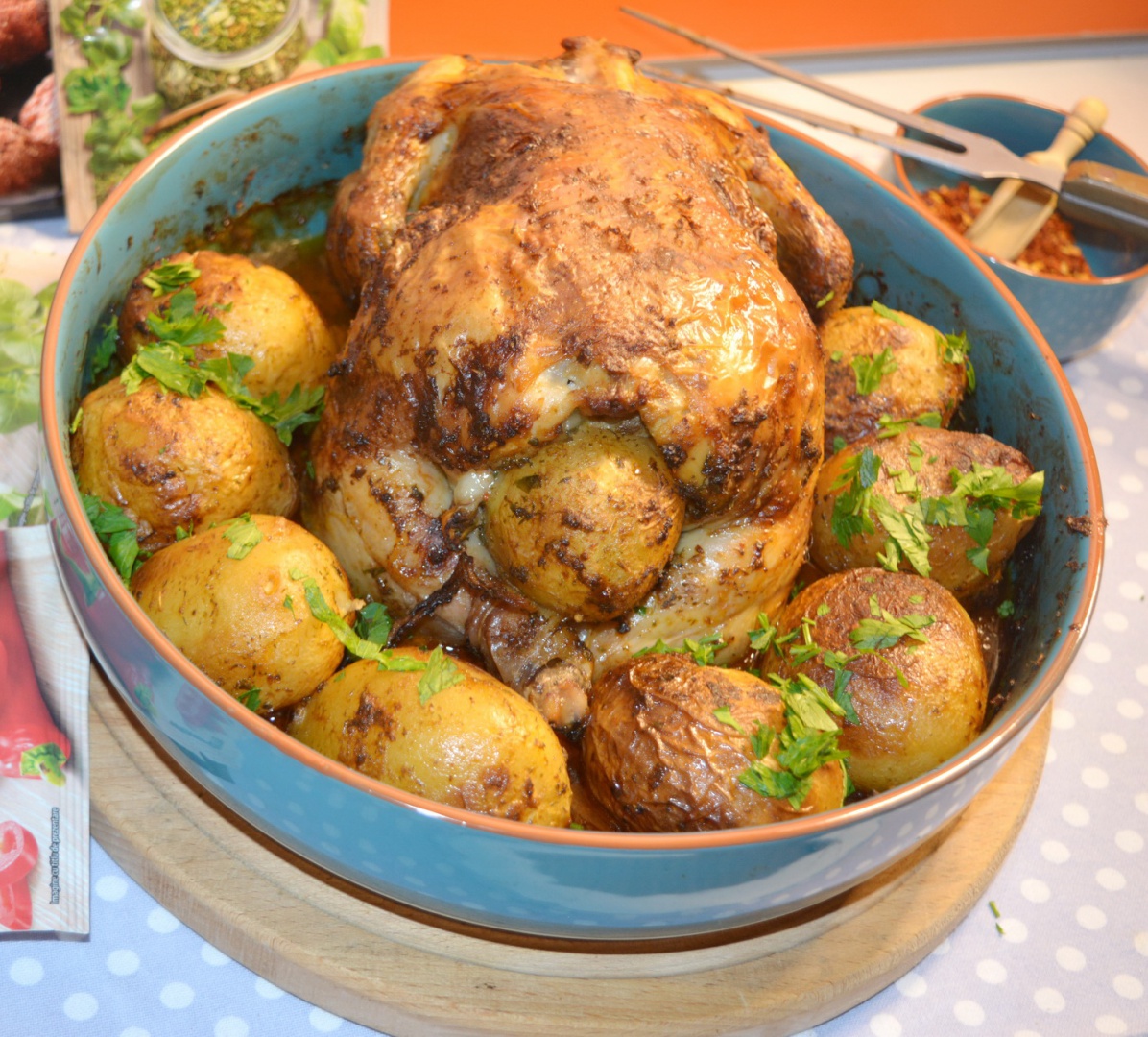 Specialitate de pui umplut cu hribi si mozzarella