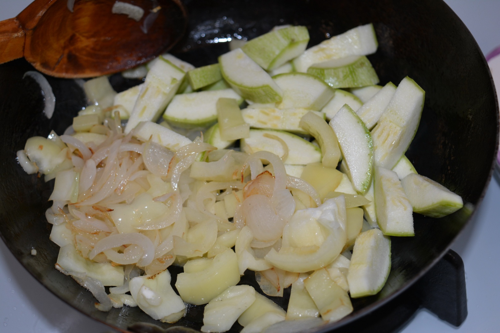 Ghiveci de legume cu oua romanesti