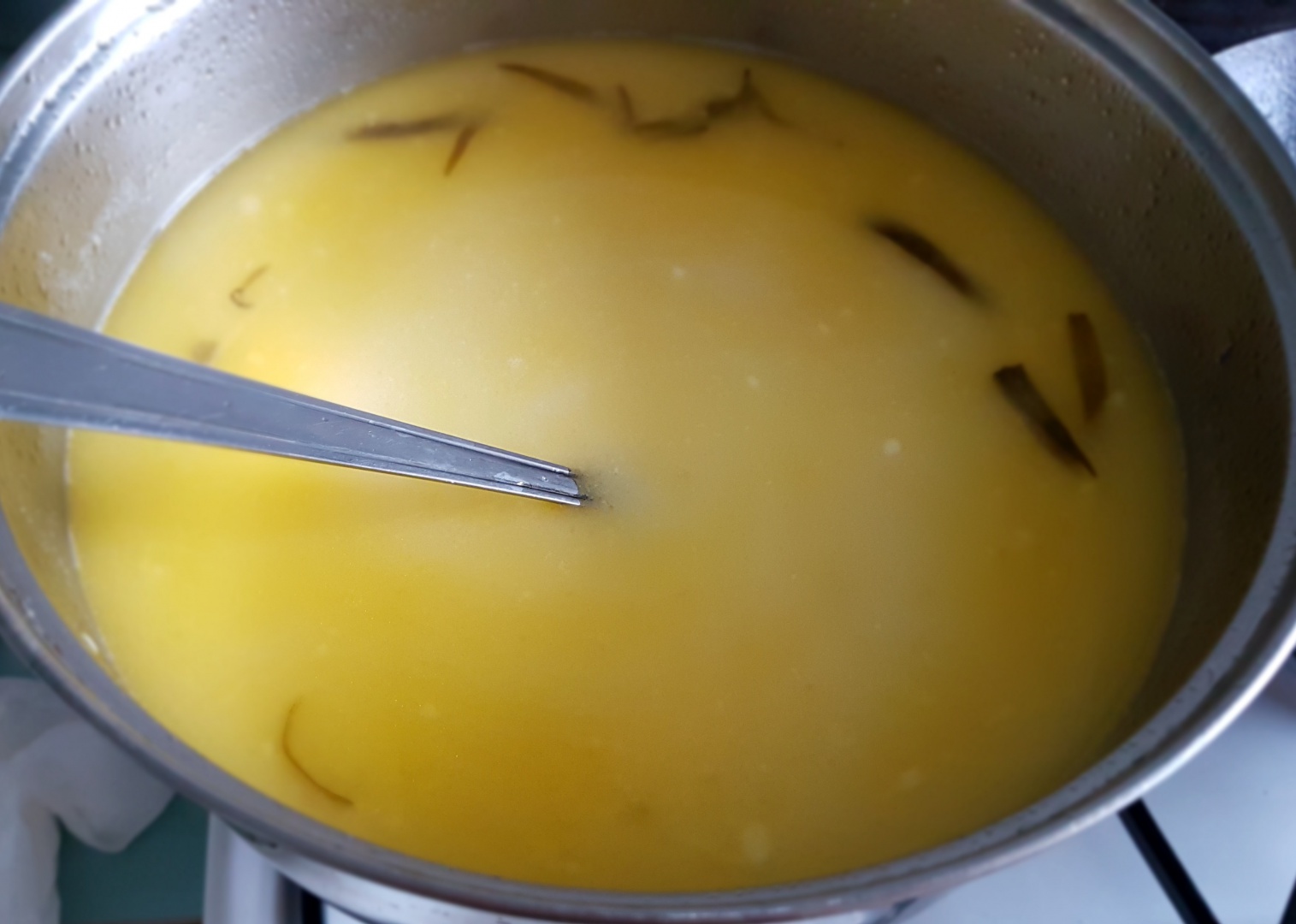 Ciorba de cartofi cu smantana si afumatura. Reteta ardeleneasca simpla si savuroasa