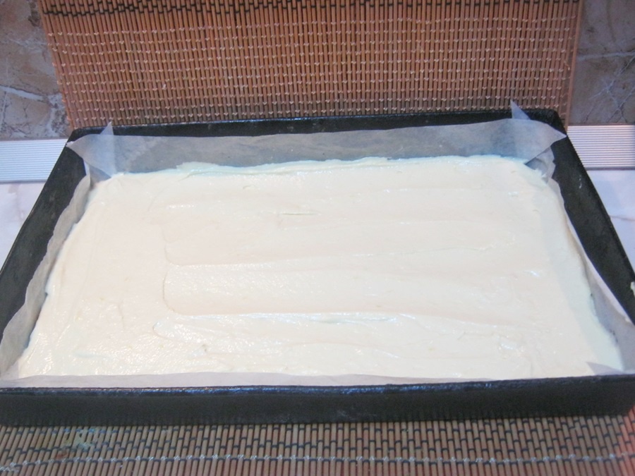 Prajitura cu gem de caise si bezea