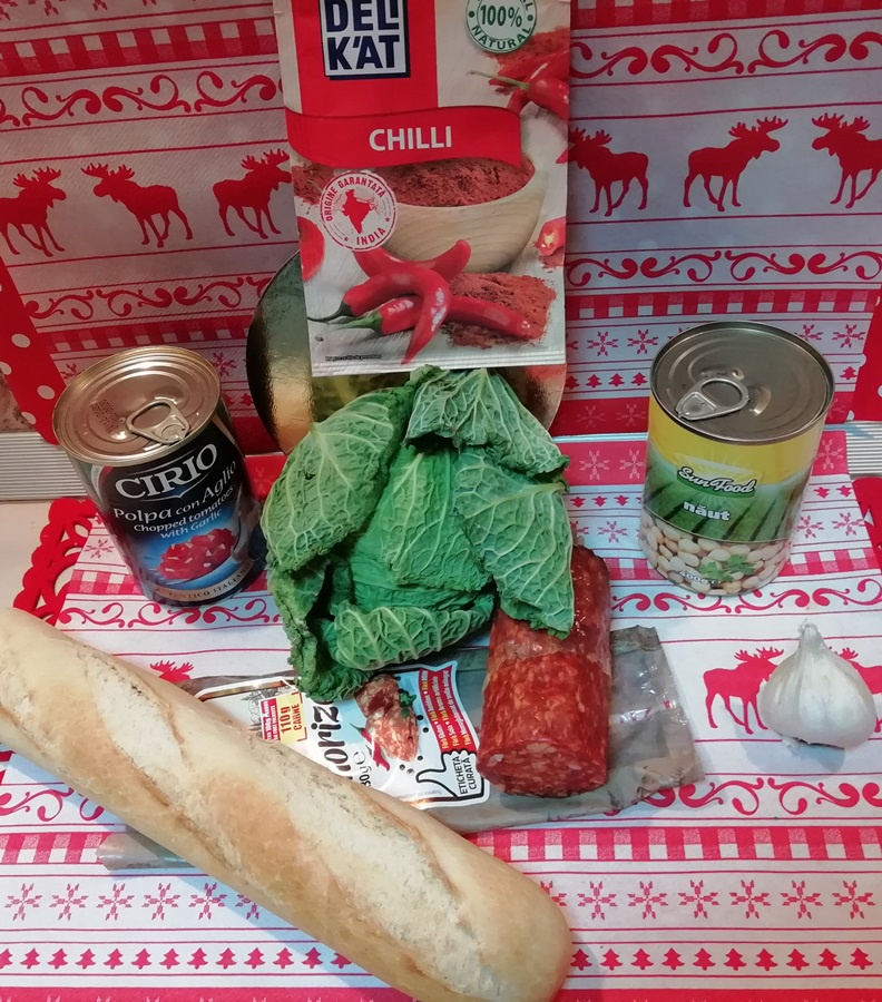 Supa de naut cu varza creata si chorizo