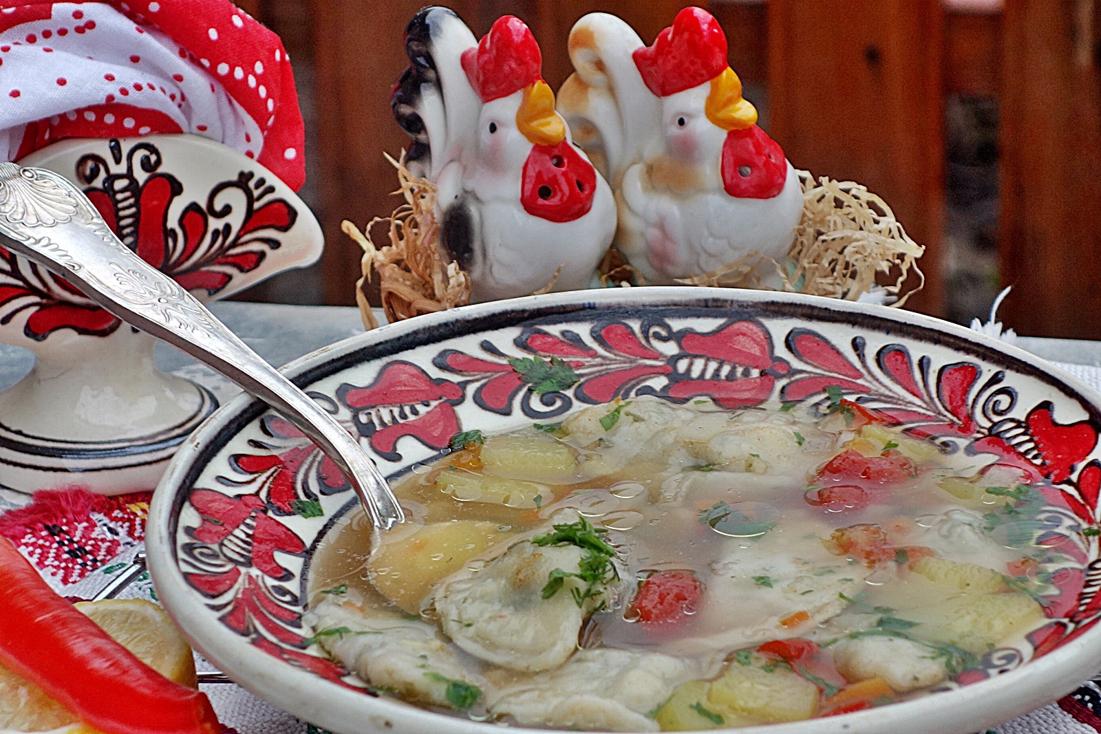 Supa de legume cu coltunasi de casa