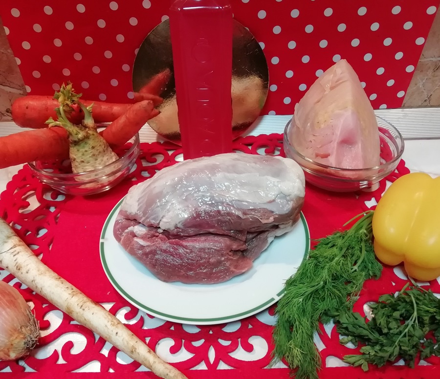 Ciorba taraneasca de porc cu varza murata