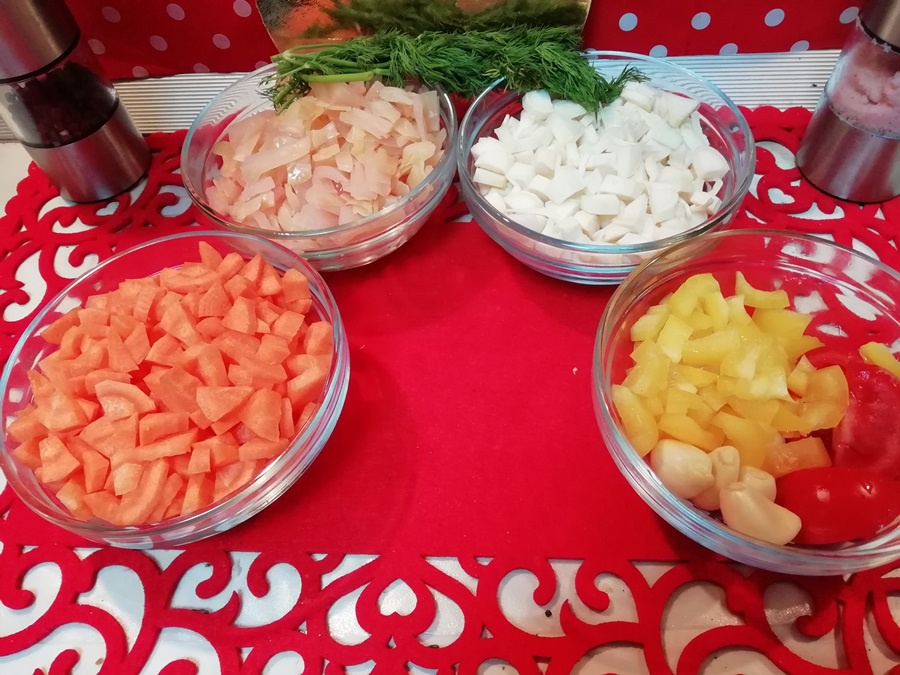 Ciorba taraneasca de porc cu varza murata