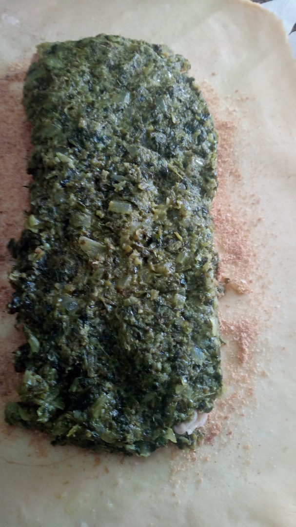 Somon la cuptor in crusta de aluat fraged