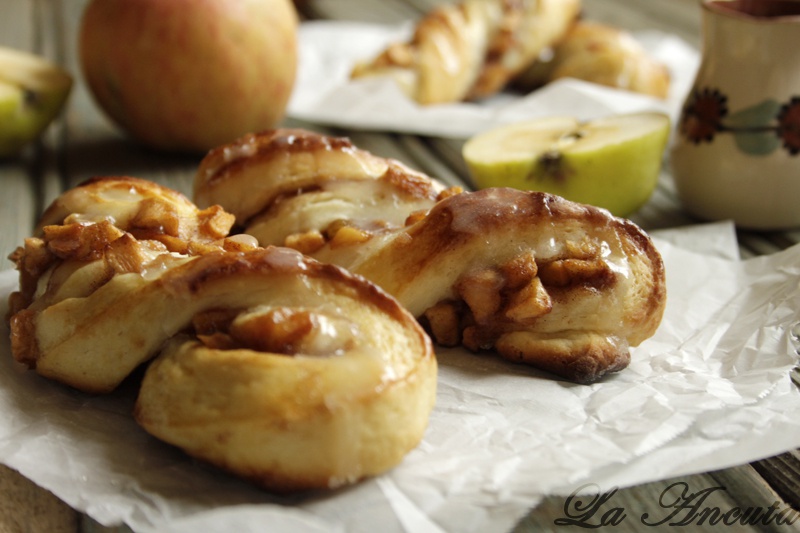 Spirale cu mere si stafide