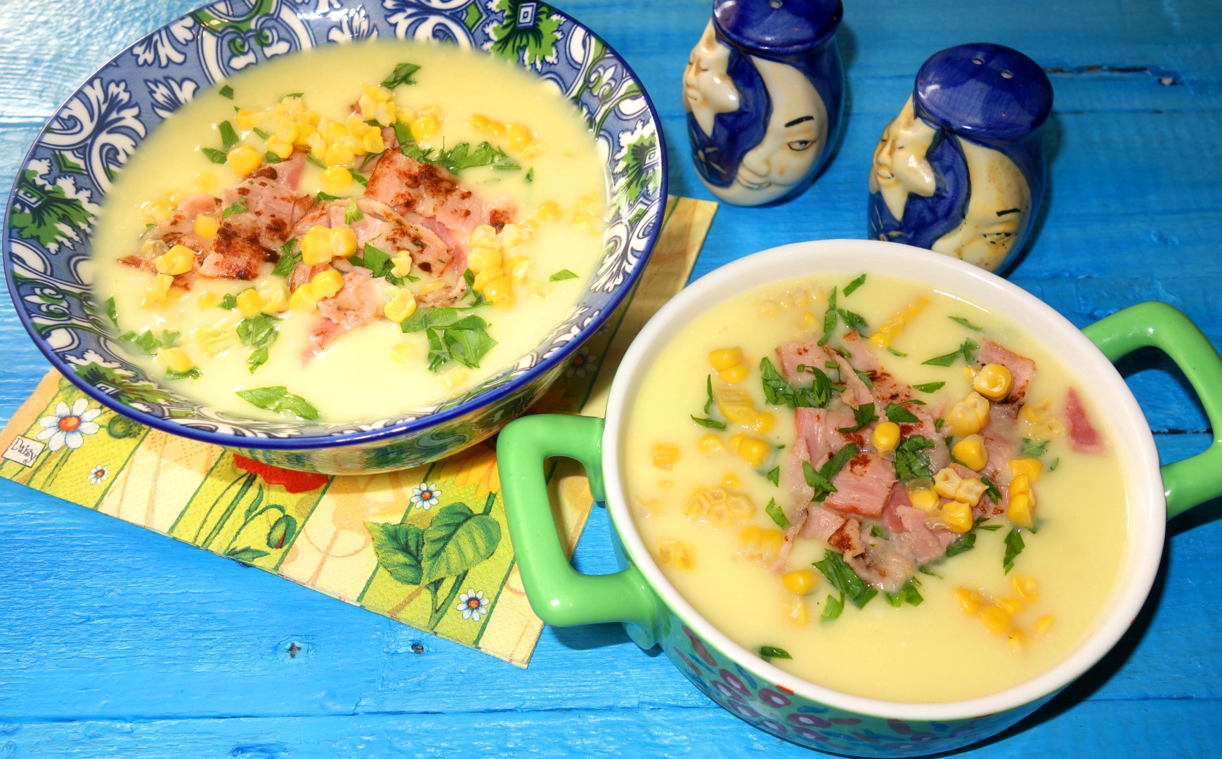 Supa crema de cartofi cu bacon si porumb