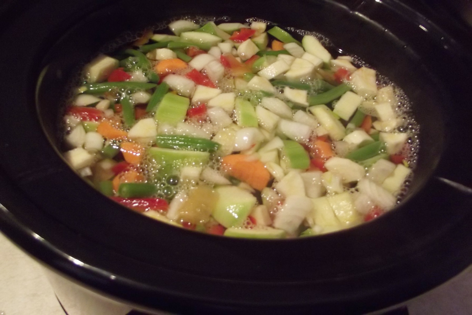 Ciorba de fasole verde si dovlecei la slow cooker Crock-Pot 4,7 L