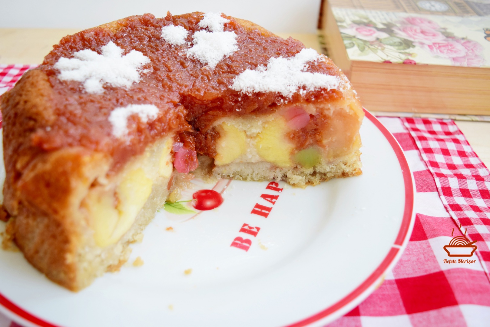 Tort de mere umplute cu gem de gutui la slow cooker Crock-Pot 4,7 L