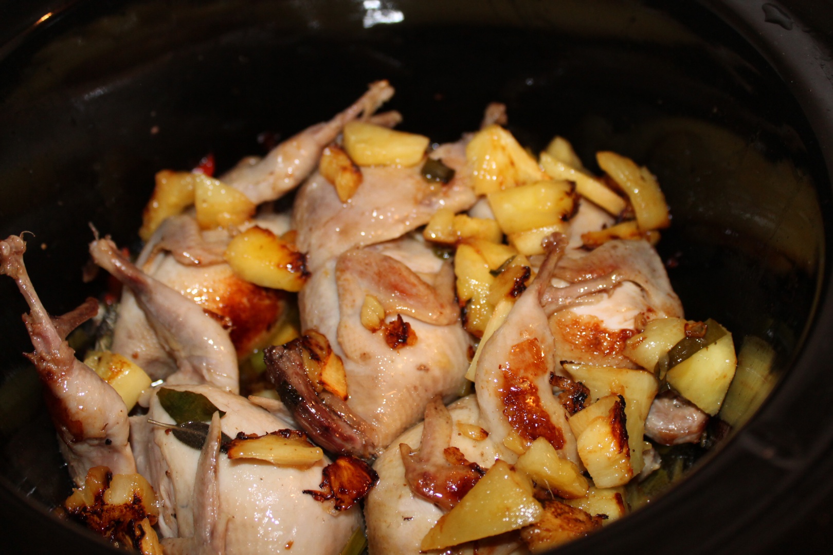 Prepelite cu ananas si ciuperci la slow cooker Crock-Pot