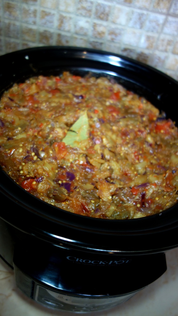 Zacusca de vinete la slow cooker Crock-Pot digital 4.7 l