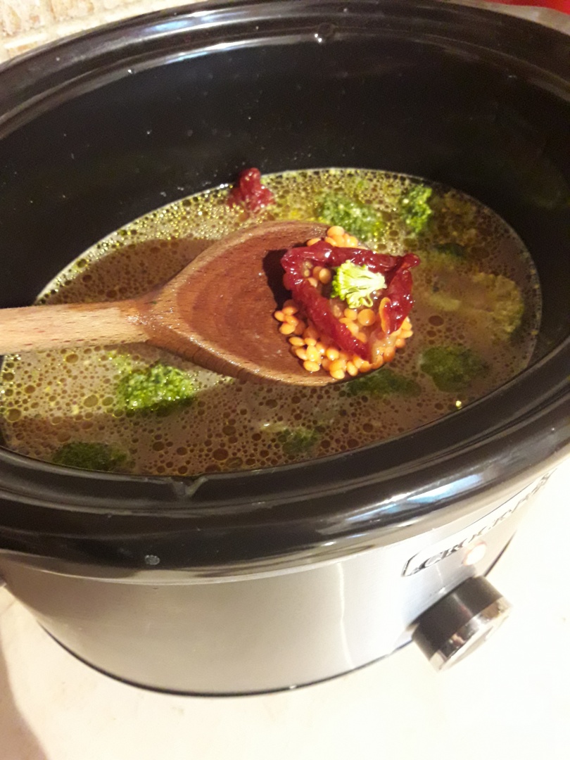 Supa crema de linte cu rosii uscate si broccoli, gatita la slow cooker Crock Pot Manual 3.5l
