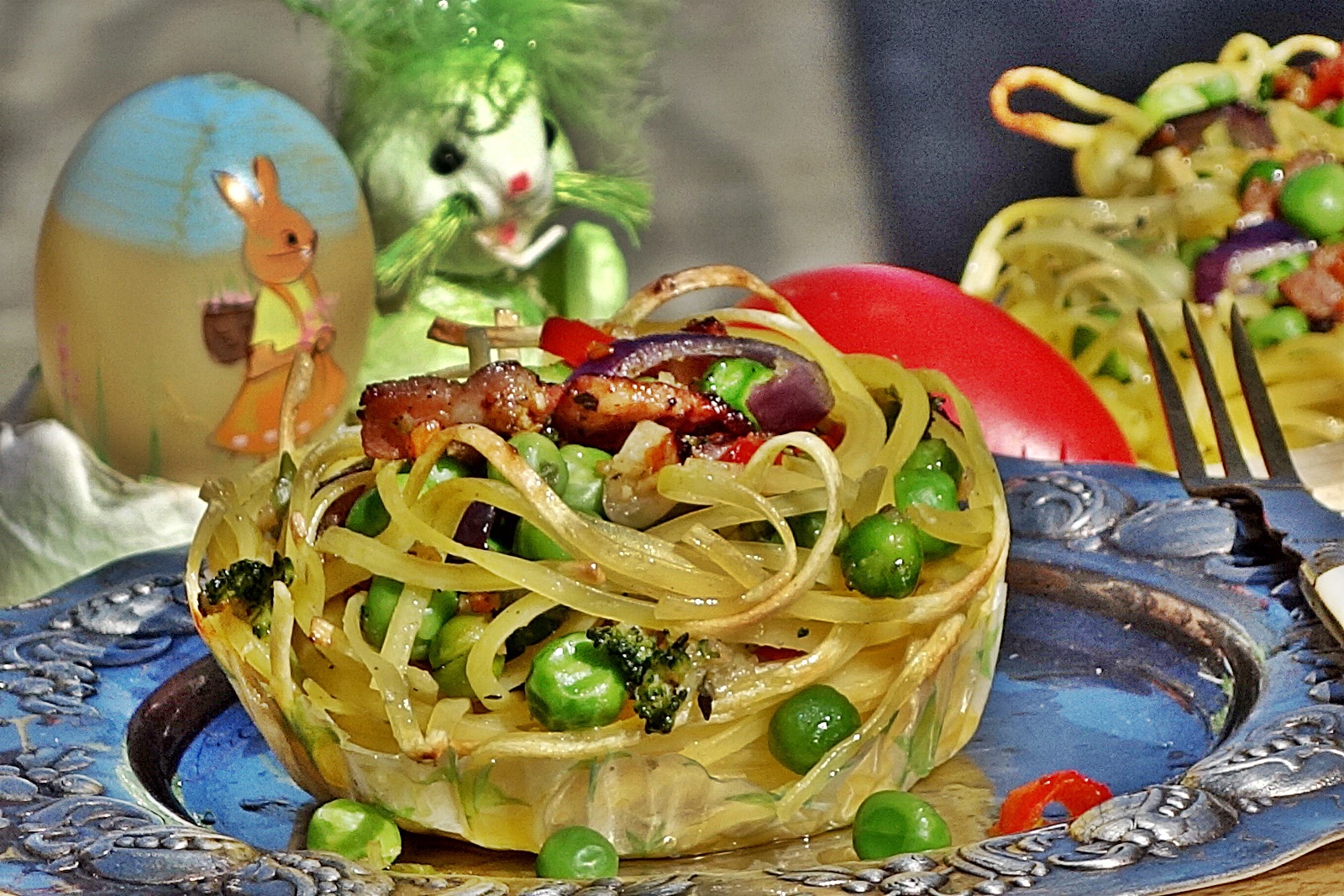 Cuiburi din paste cu legume aromate