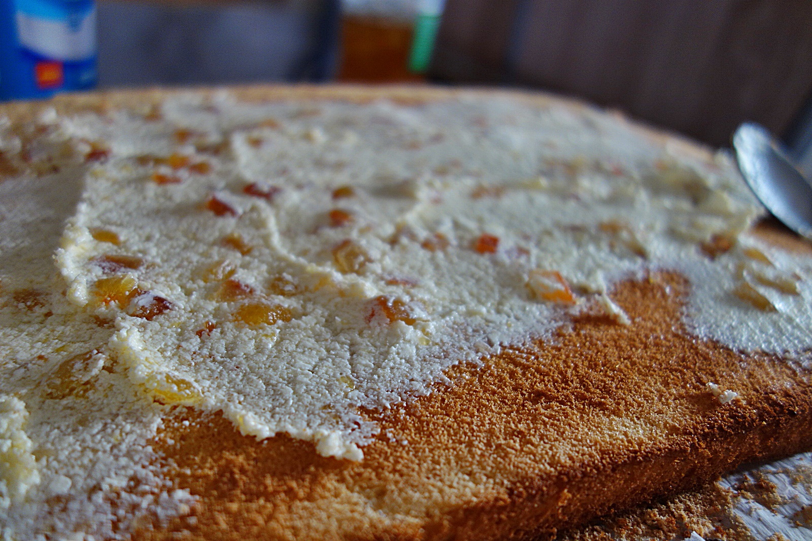 Rulada cu mascarpone si dulceata din coji de portocala