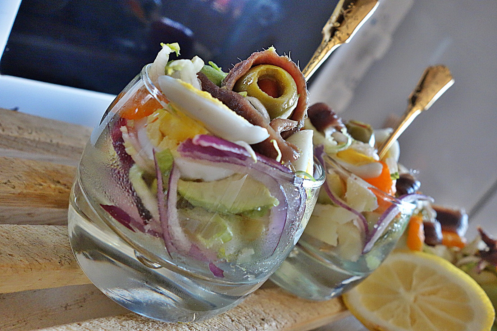 Salata  cu file de ansoa