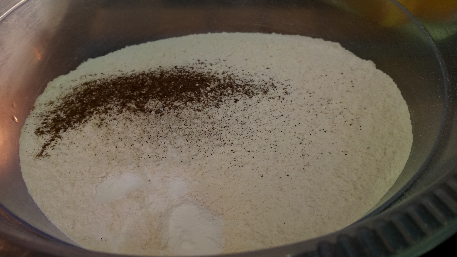 Chec aperitiv cu cascaval afumat si masline negre