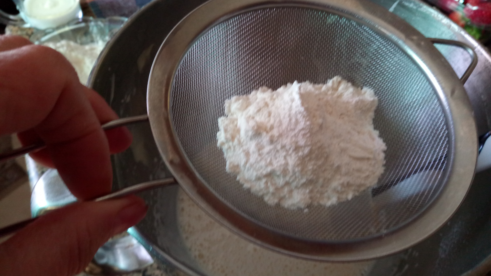 Rulada cu frisca, banane si kiwi