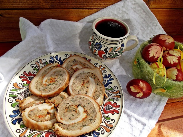 Rulada din fleica de porc, cu carne tocata