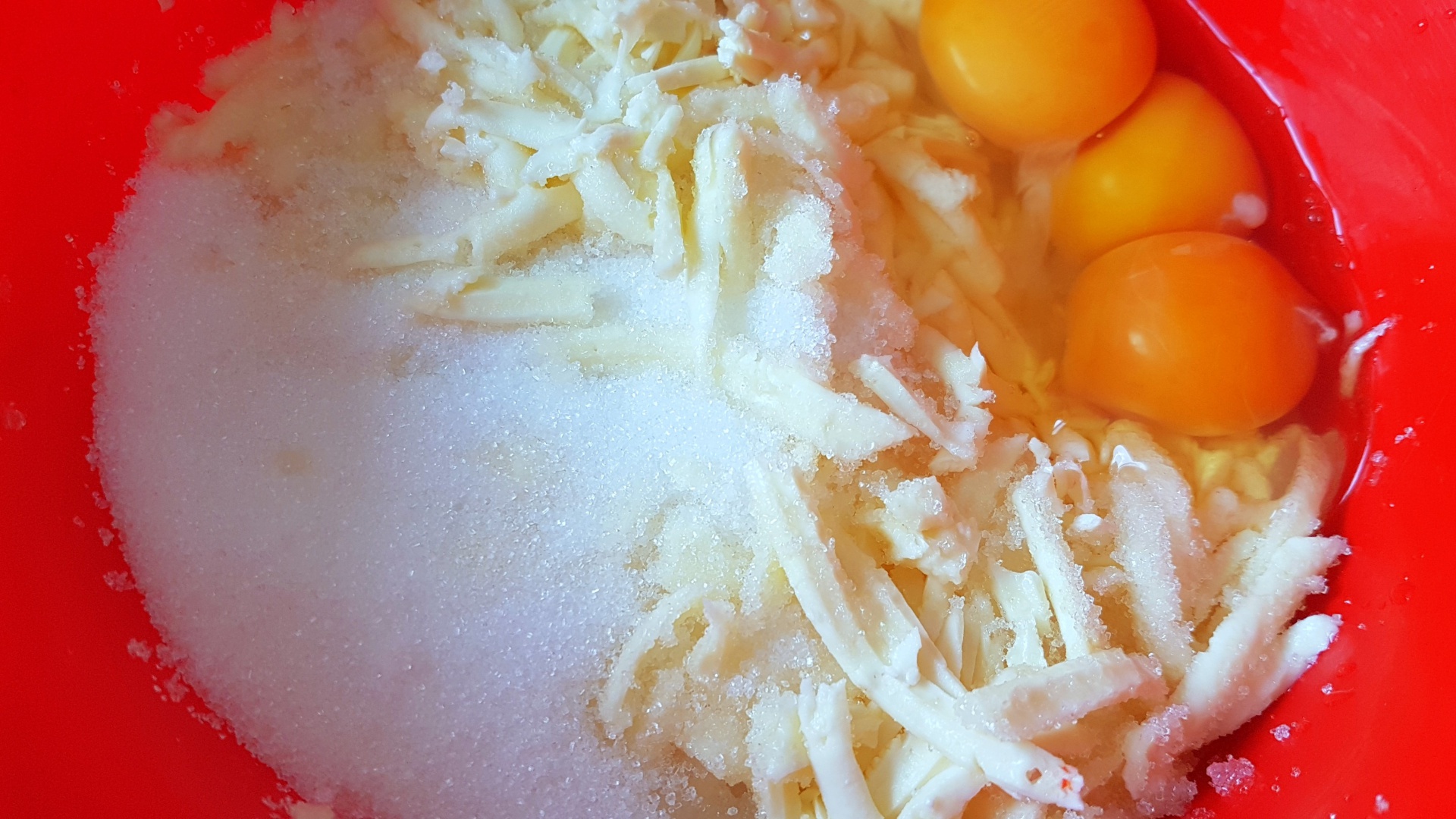 Prajitura turnata cu branza si visine