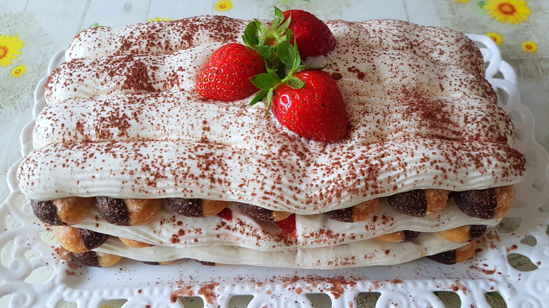 Tiramisu cu capsuni