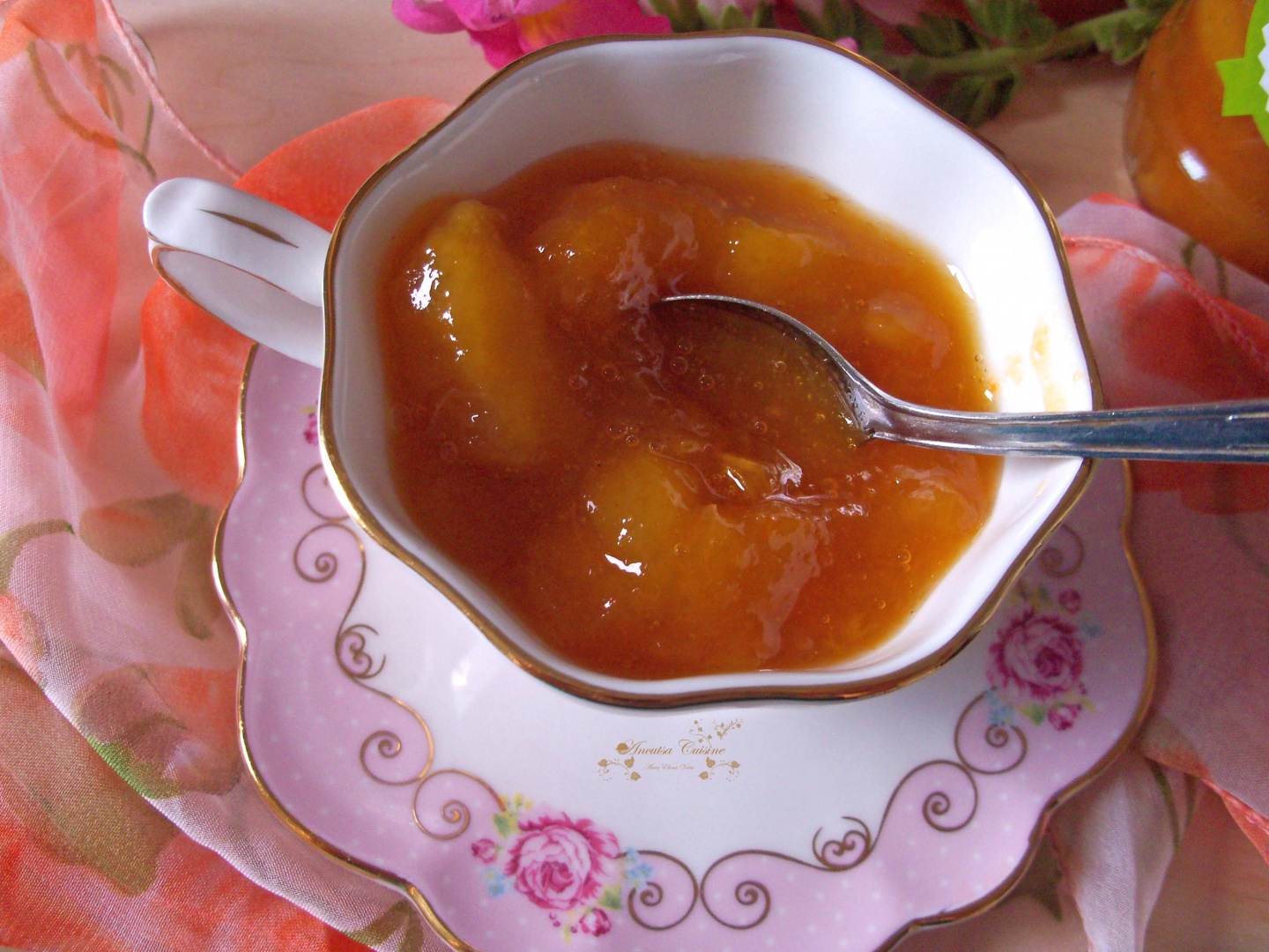 Gem asortat din piersici, caise si nectarine