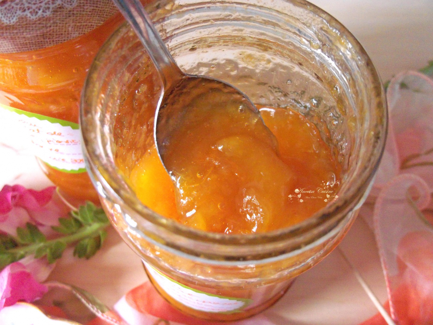 Gem asortat din piersici, caise si nectarine