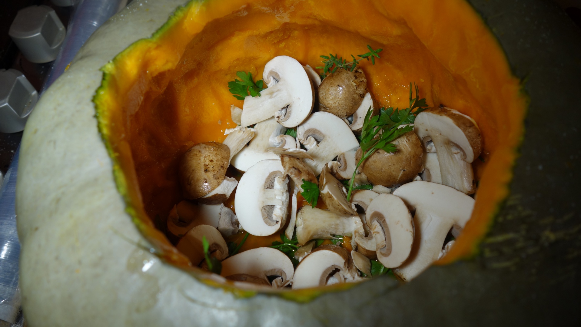 Dovleac umplut cu stiuca si ciuperci