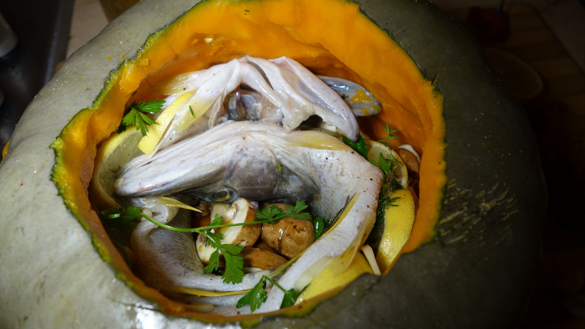 Dovleac umplut cu stiuca si ciuperci