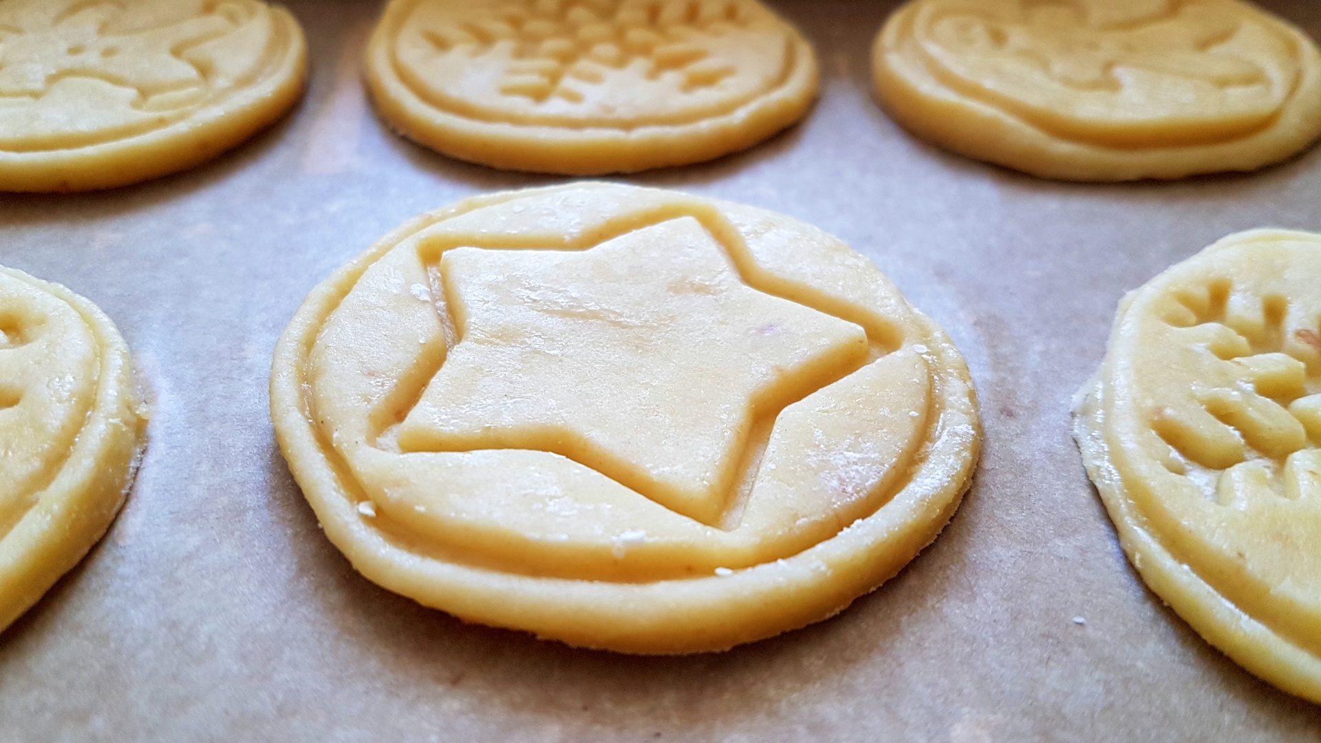 Fursecuri cu aroma de lamaie, stampilate