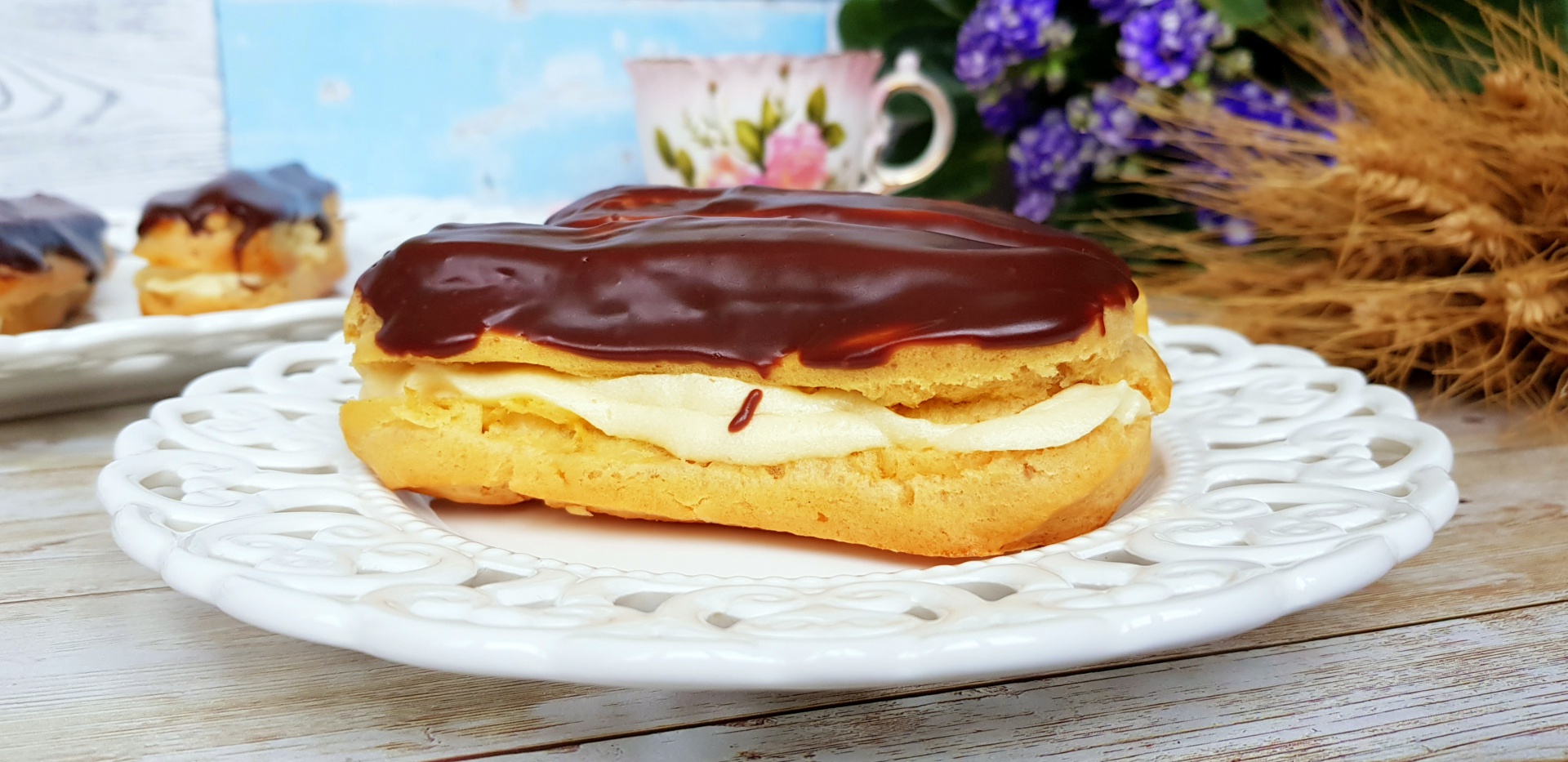 Eclere cu crema de vanilie