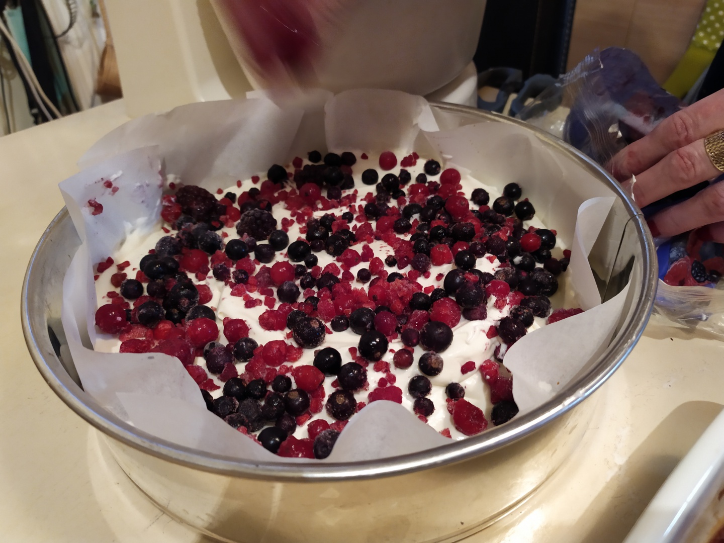 Tiramisu cu fructe de padure