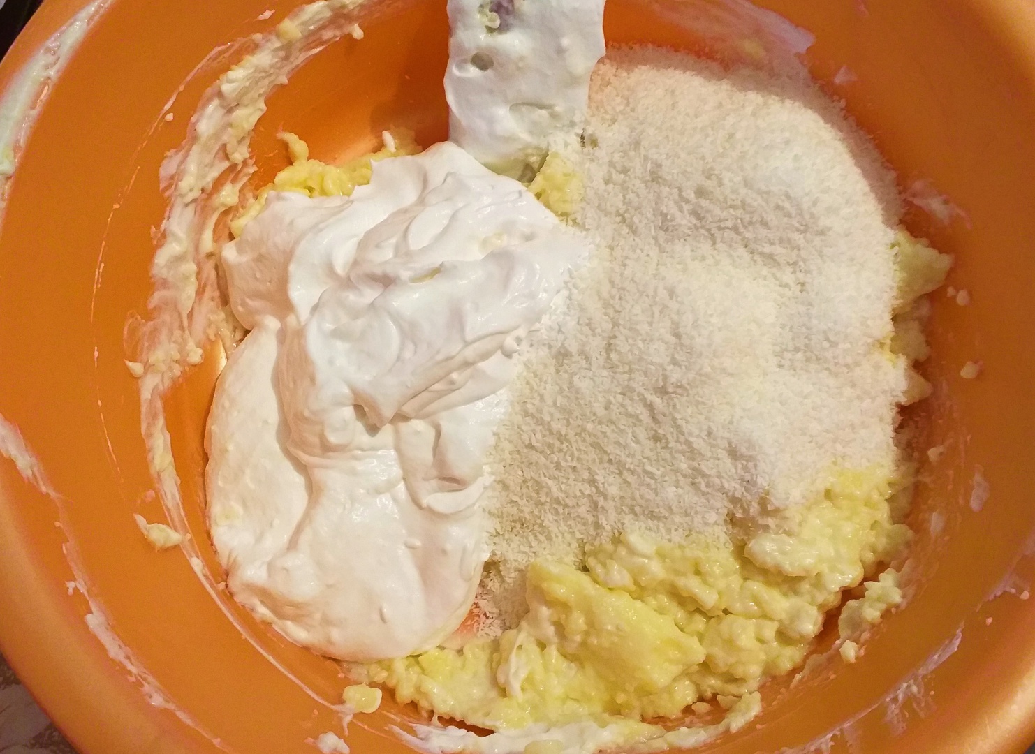 Prajitura cu cocos si ananas