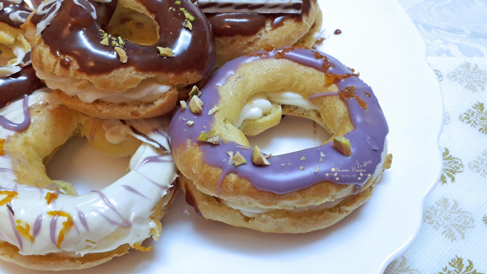 Eclere inel cu crema de lamaie