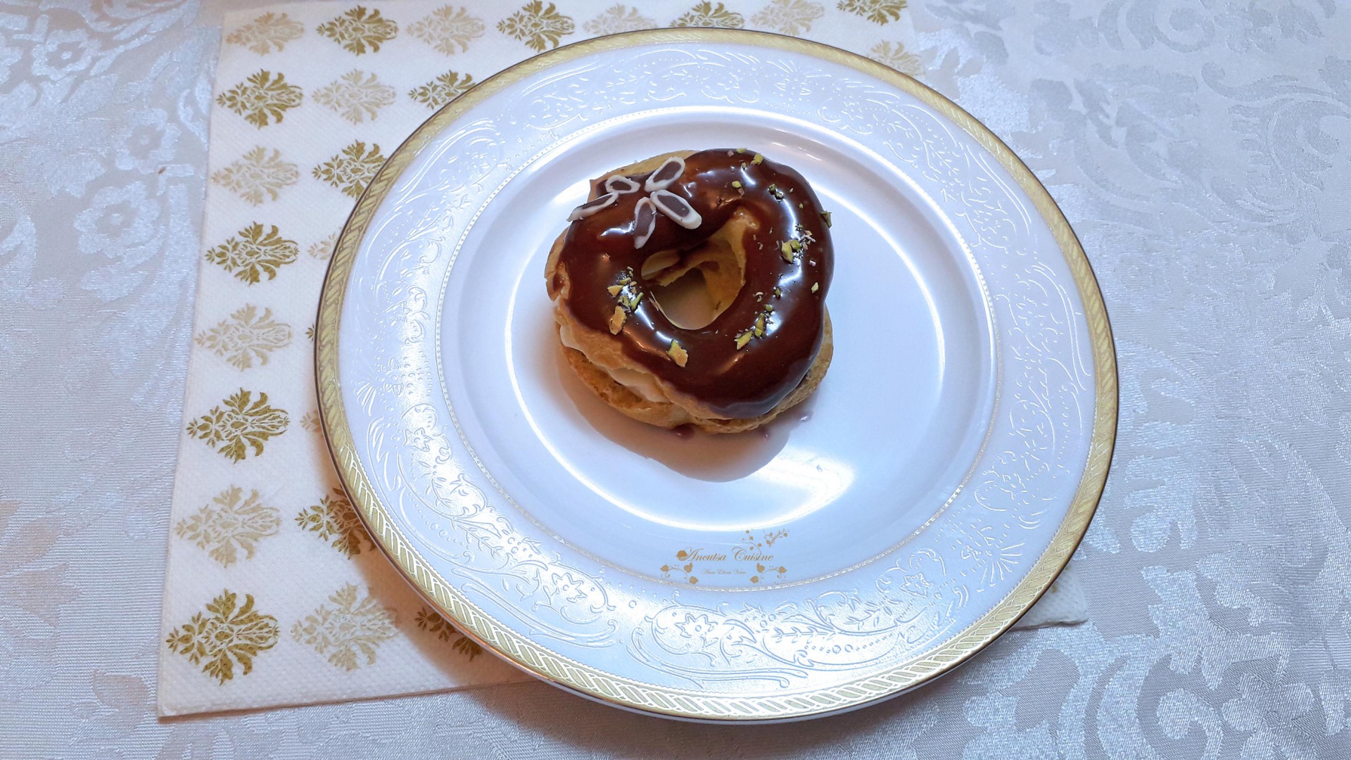 Eclere inel cu crema de lamaie