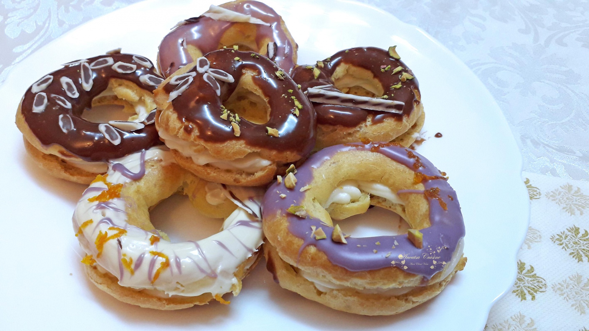 Eclere inel cu crema de lamaie