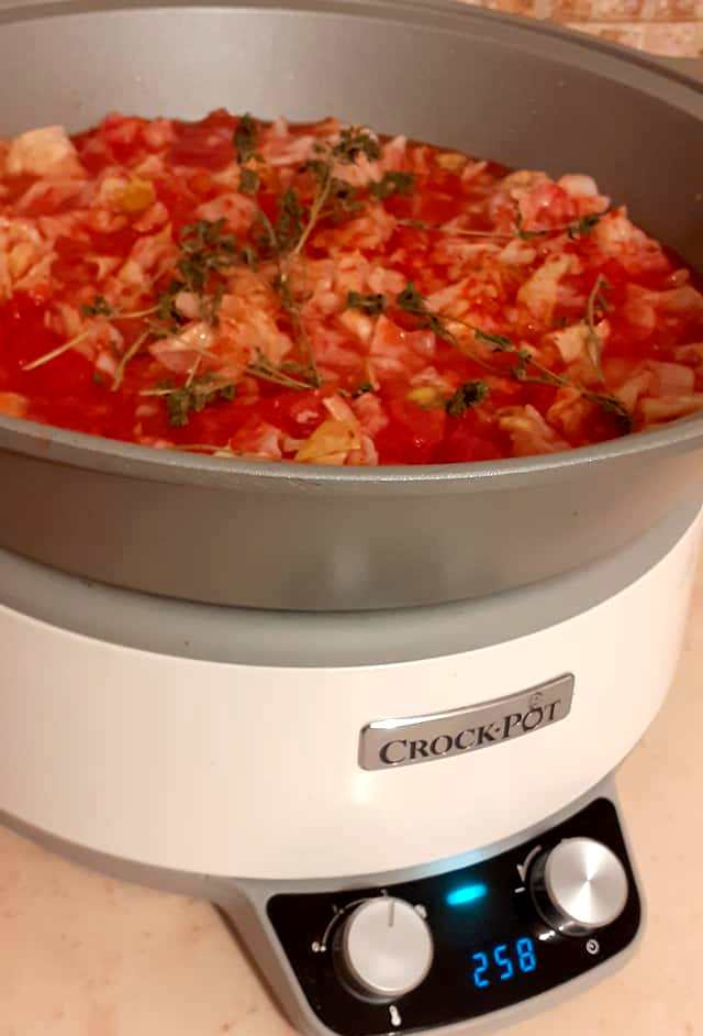 Sarmale de toamna cu ciuperci si afumatura la slow cooker Crock Pot