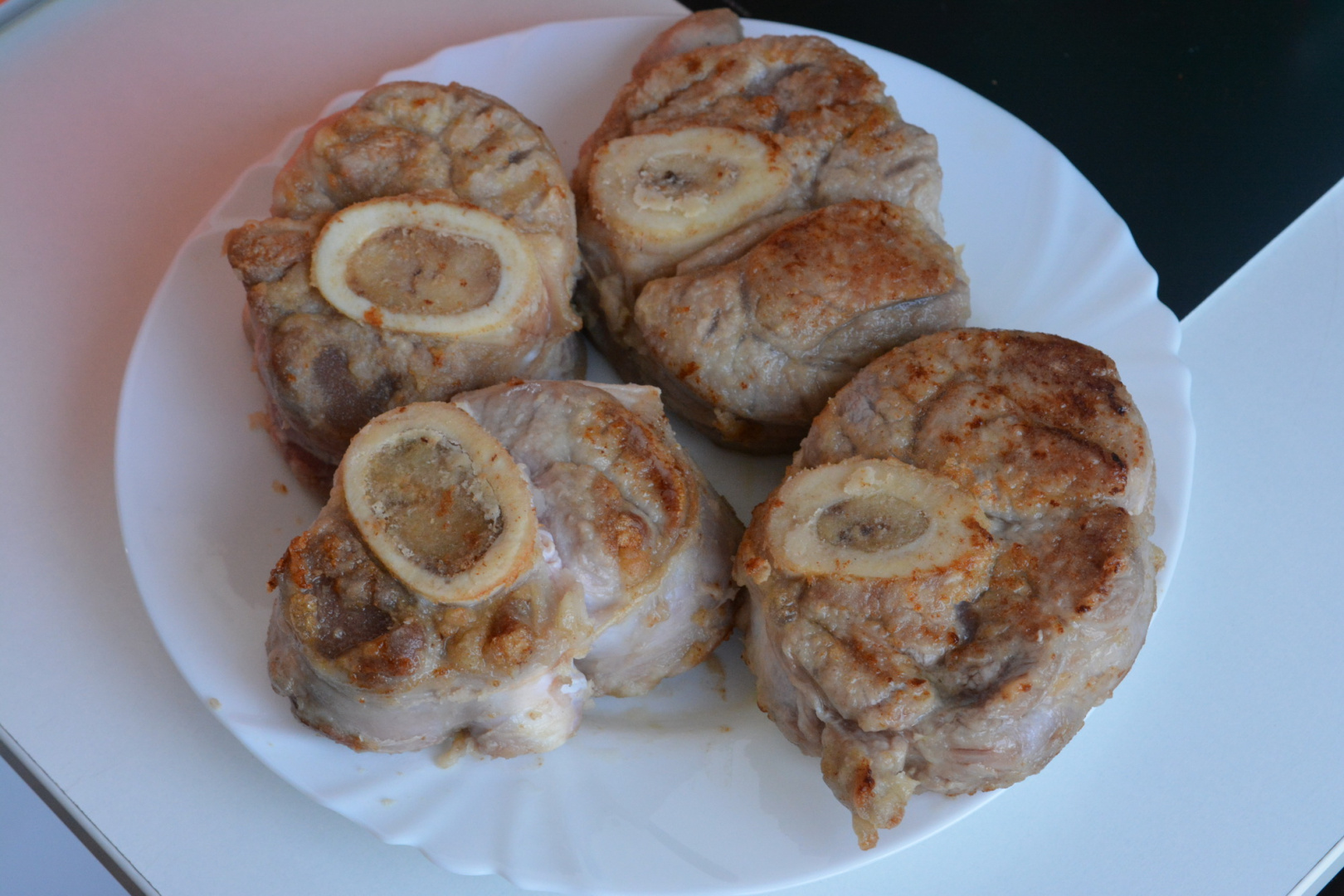 Osso buco, gatit lent la Multicooker-ul Crock-Pot Express