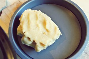 Crumble cu prune si afine la slow cooker Crock Pot