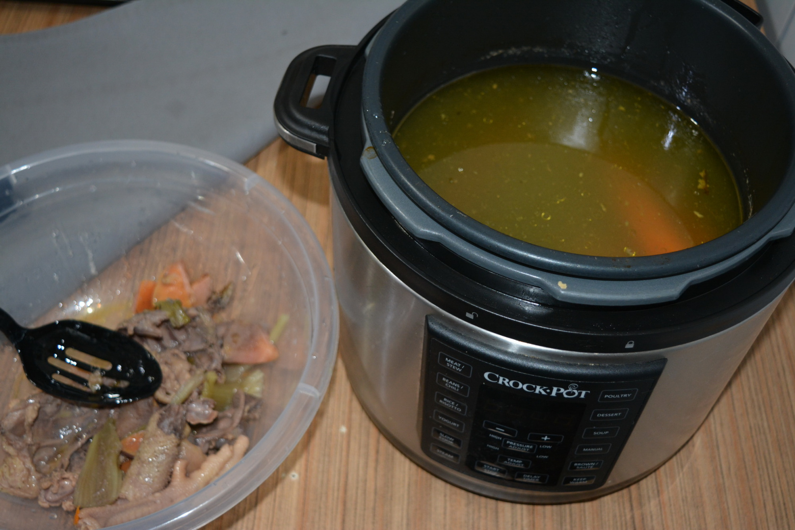 Supa crema de fasole mung,  gatita la Multicookerul Crock-Pot Express