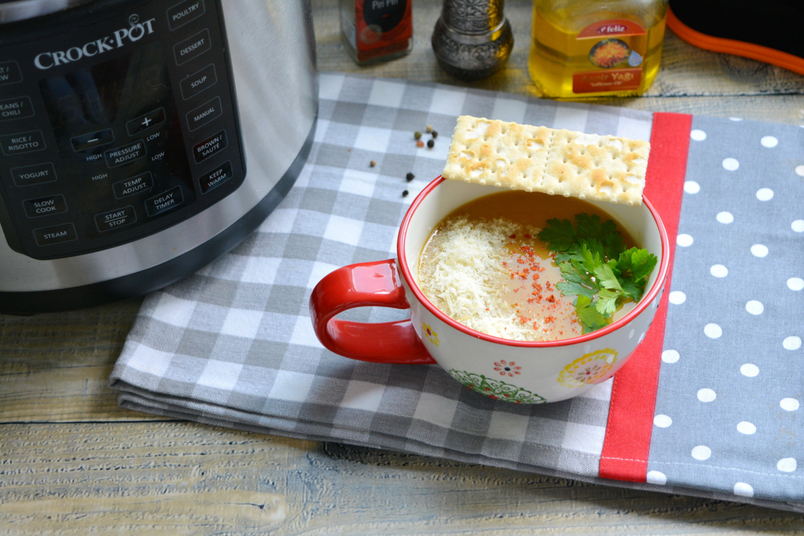 Supa crema de fasole mung,  gatita la Multicookerul Crock-Pot Express