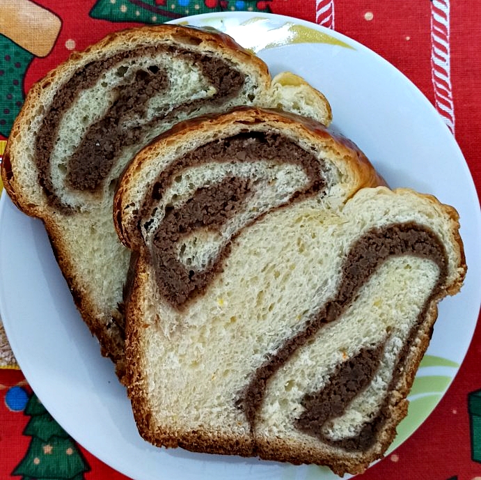 Cozonac moldovenesc cu aluat oparit. Reteta delicioasa explicata pas cu pas