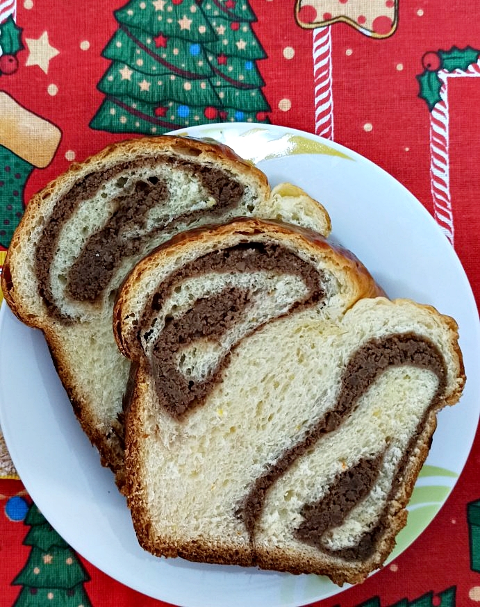 Cozonac moldovenesc cu aluat oparit. Reteta delicioasa explicata pas cu pas