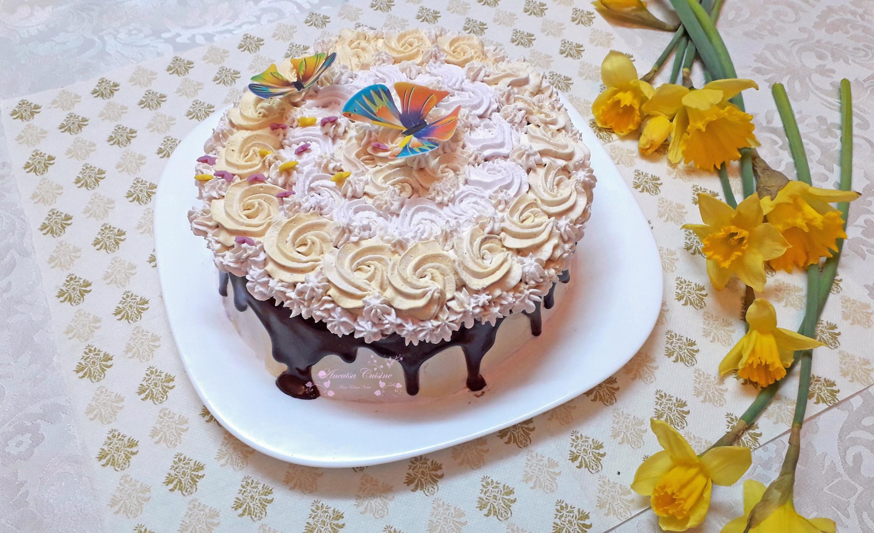 Tort duo, cu nuci, cacao si crema de lamaie