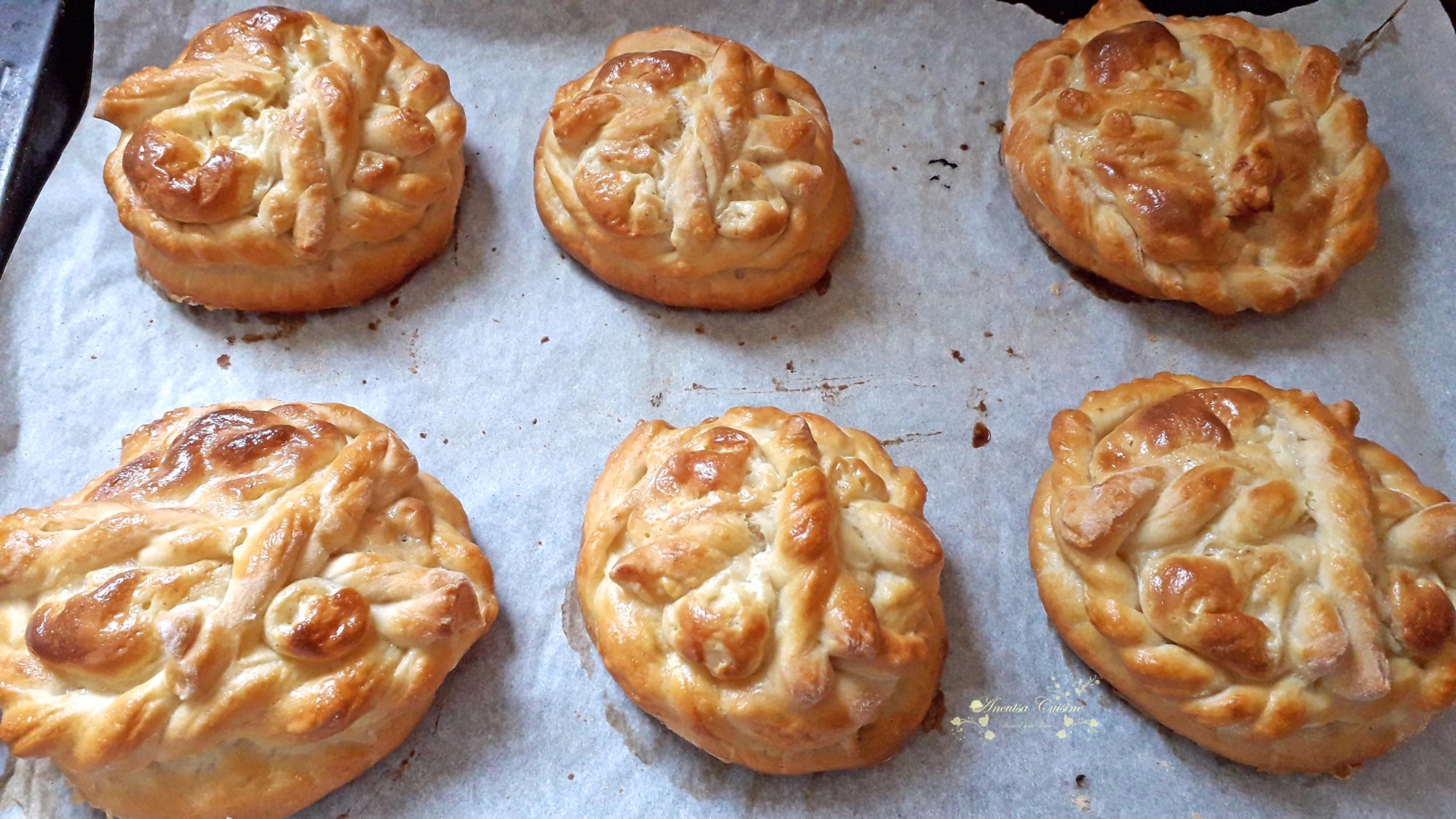 Mini pasti cu mascarpone si migdale