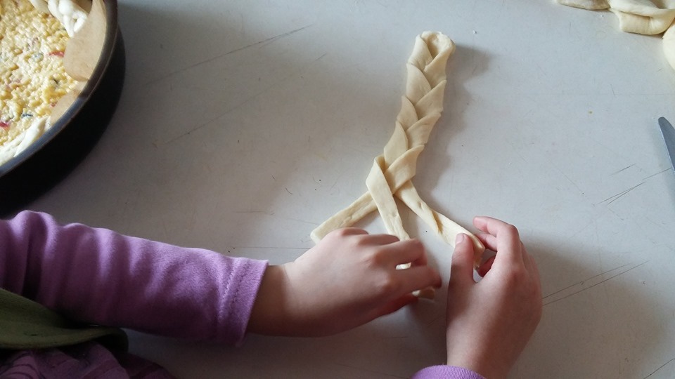 Pasca cu branza sarata